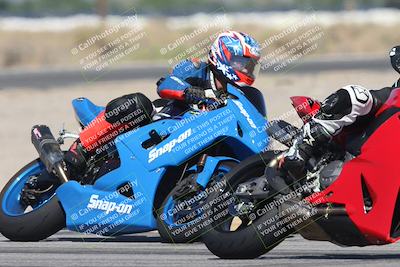 media/Oct-13-2025-Moto Forza (Mon) [[a66d839500]]/3-B Group/Session 3 (Turn 16)/